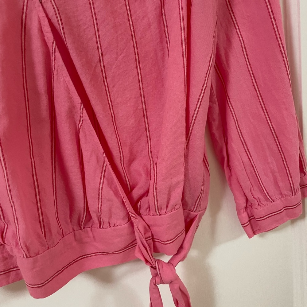 Madewell wrap top - Picture 2 of 4